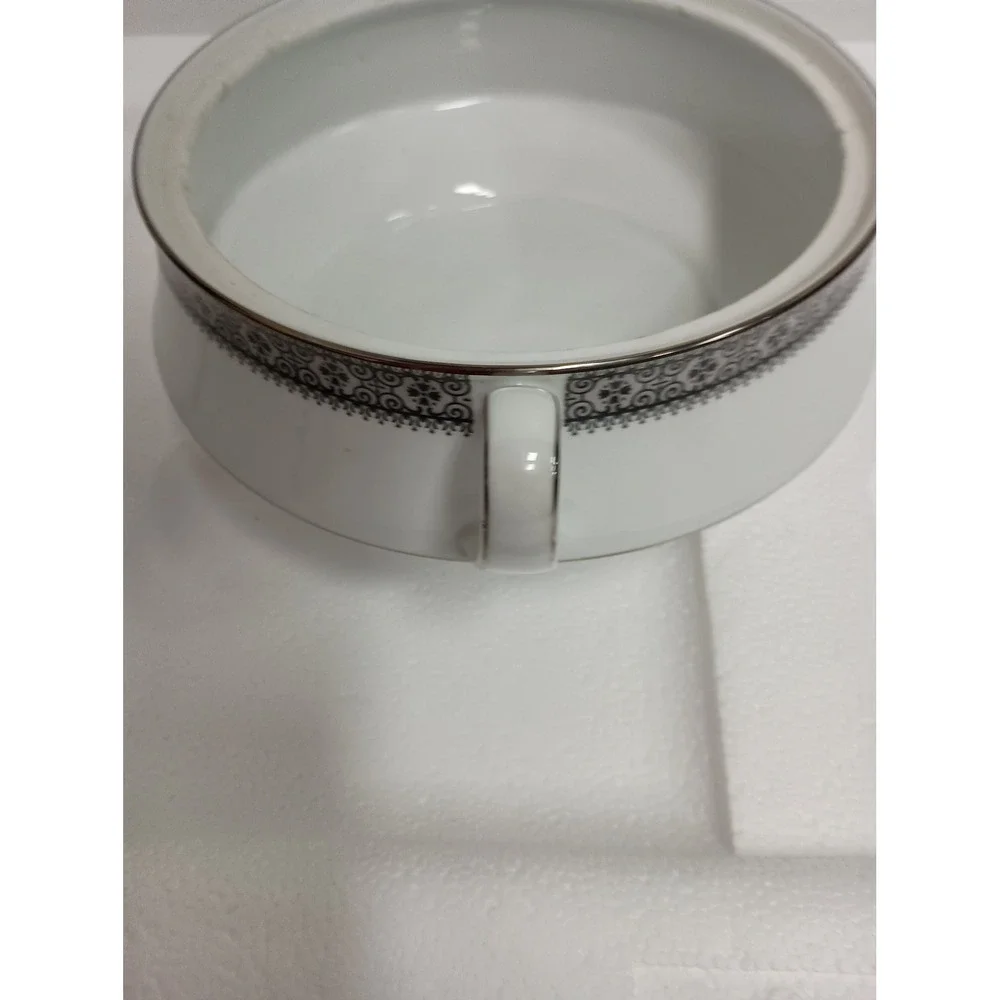VTG Noritake Round Covered Vegetable‎ Dish White Silver Filigree Pattern Serving